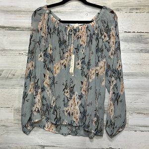 LoveStitch Blouse NWT size S/M